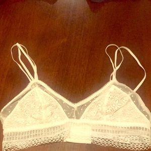 Victoria’s Secret white lace bralette size M